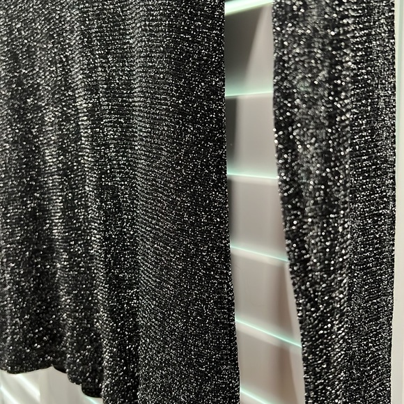 Top - Picture 3 of 3